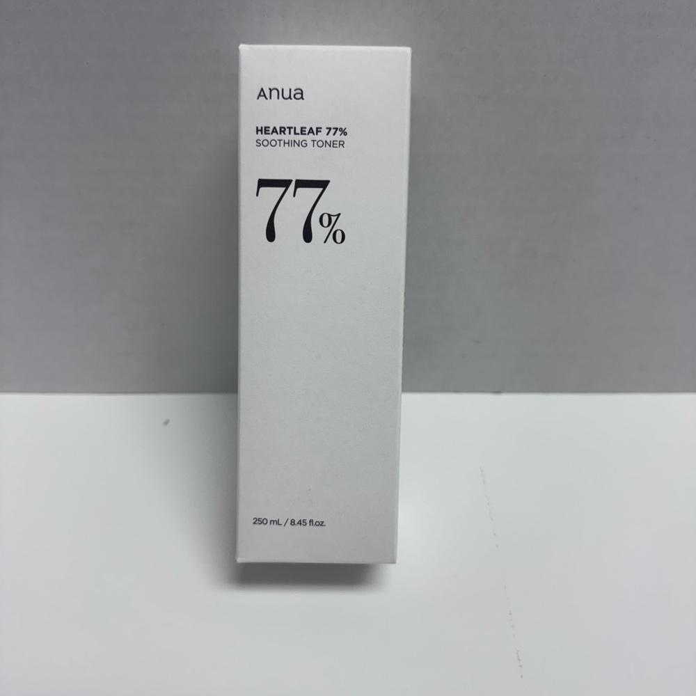 Heartleaf 77% Soothing Toner - White